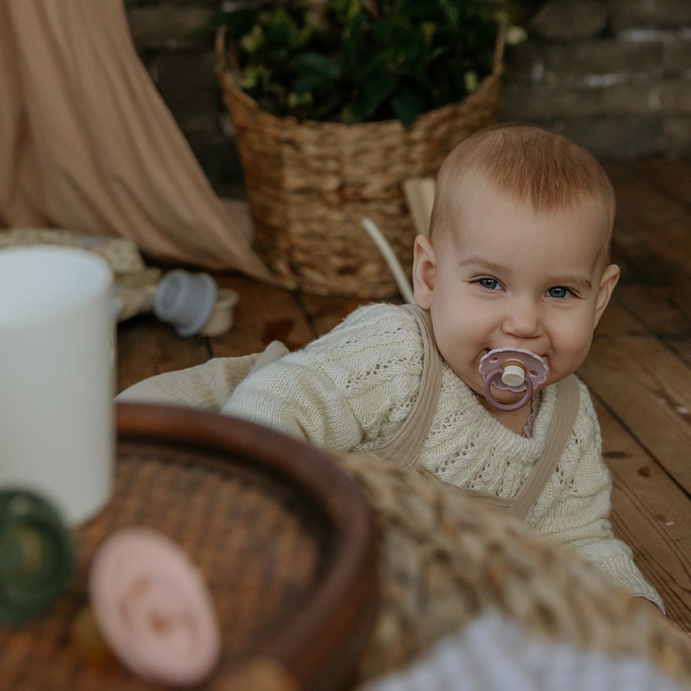 FRIGG Natural Rubber Daisy Pacifier 2 Pack - 6 Months Plus - Lavender Haze / Cream