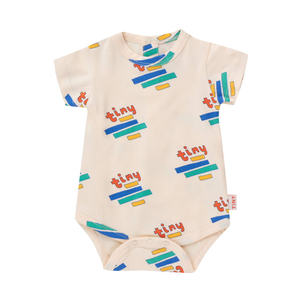 Tiny best sale baby outfits